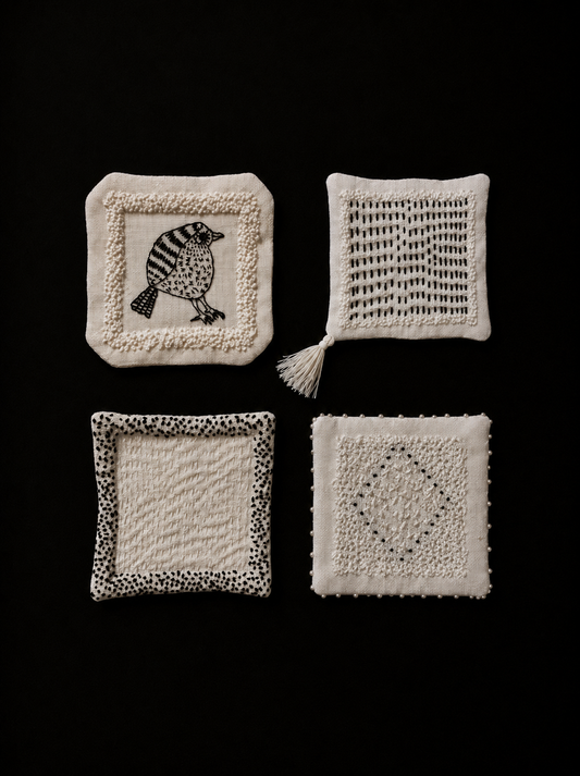 Petits rituels N°4 - embroidered textile coaster