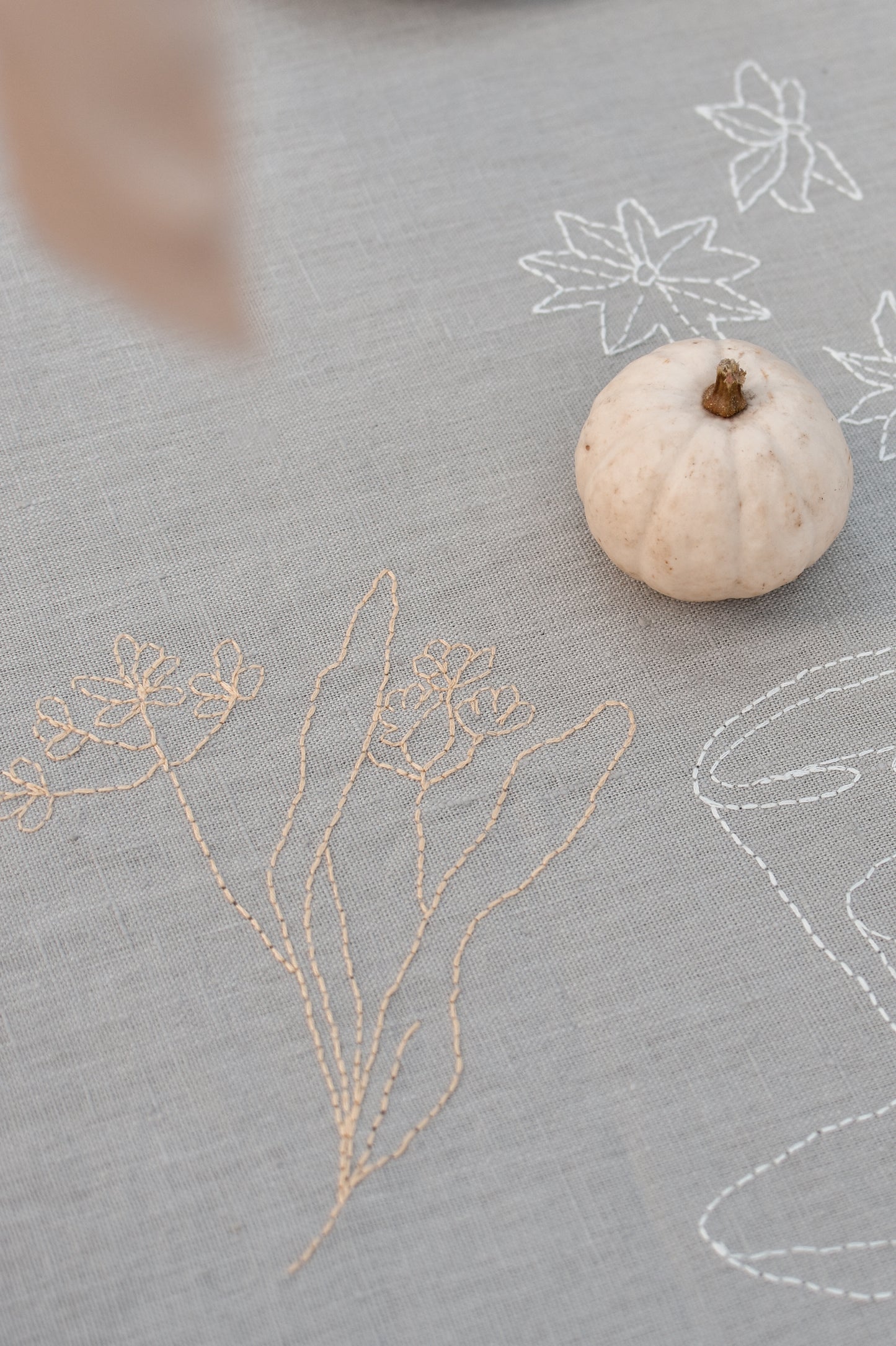 Le Printemps Organic Linen Tablecloth