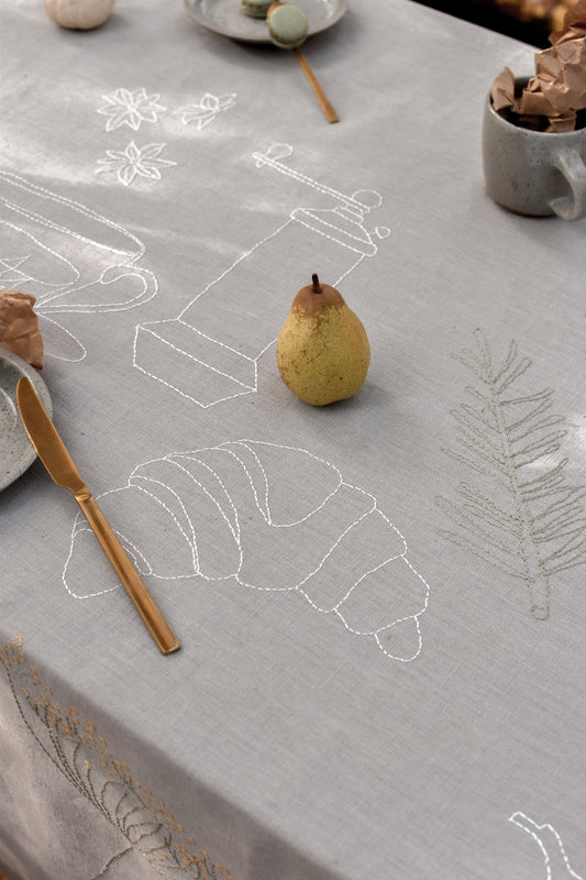 Le Printemps Organic Linen Tablecloth