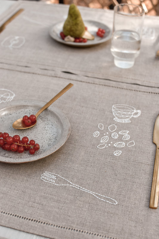 Petit Dej Placemats Set of 4 in White